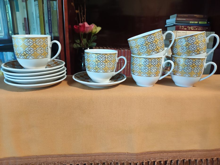 Seturi vase din portelan fin, negociabil!