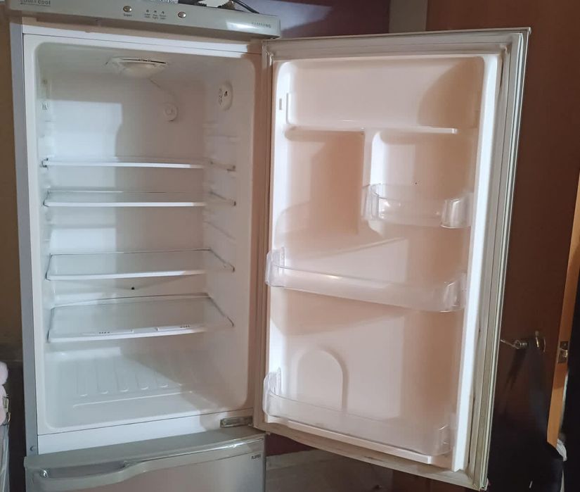 Срочно продам холодильник