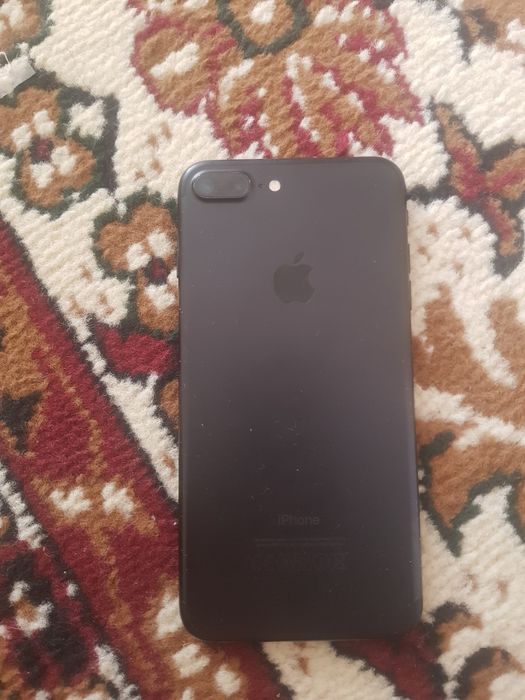 iPhone 7+ сотилади