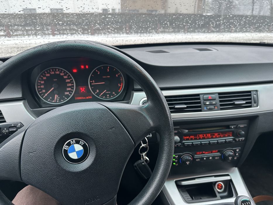 BMW  seria 3 , 318d