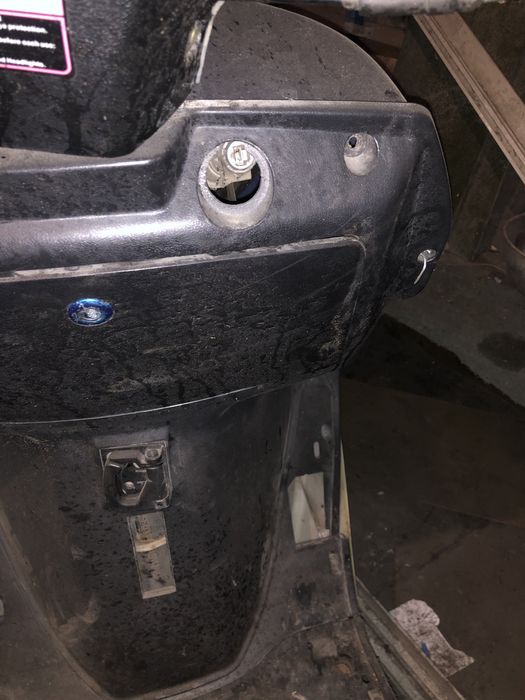 Продам скутер требует ремонт