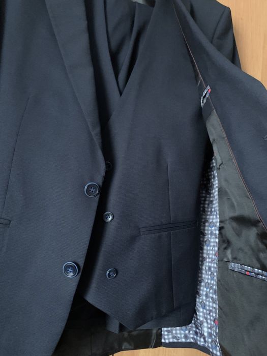 Продам костюм, смокинг