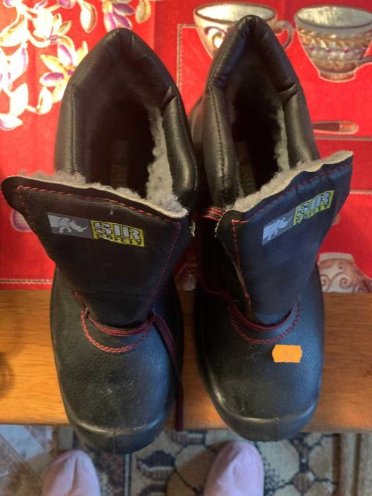 pantofi pentru constructii