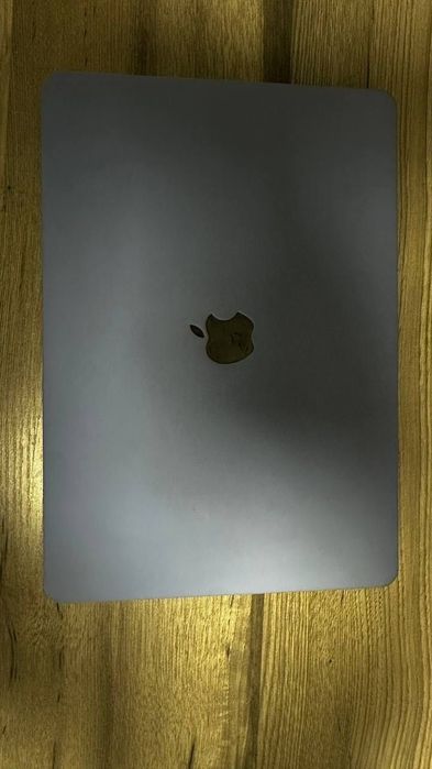 MacbookPro sotiladi
