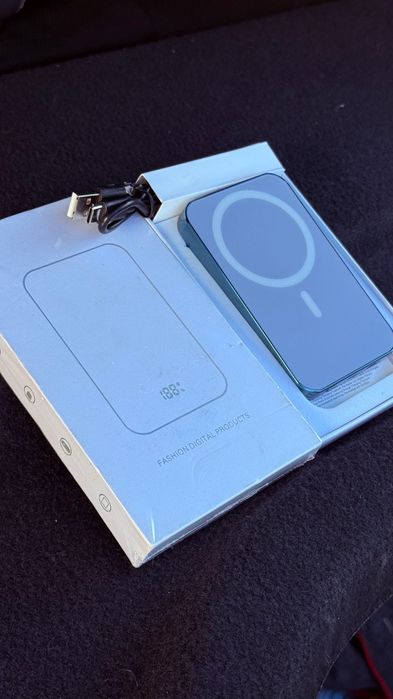 Магнитен Power Bank с безжично зареждане (MagSafe)