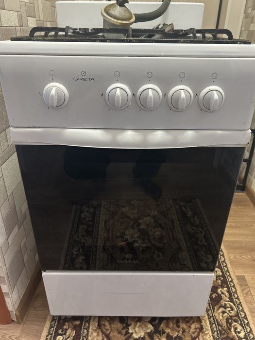 Продам газ плиту