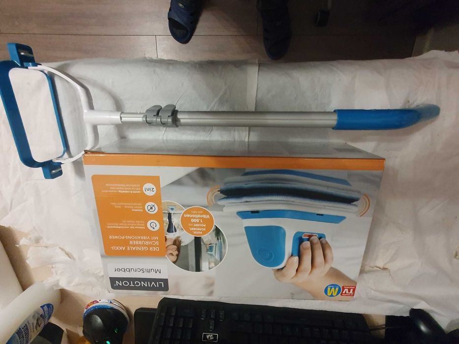 Aparat de curatat suprafete Multi Scrubber LIVINGTON
