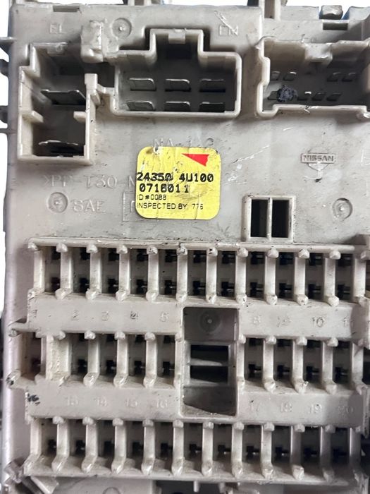 Panou Sigurante Nissan Almera Tino V10 1998 - 2006 243504U100