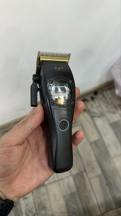 Masina de tuns tuft