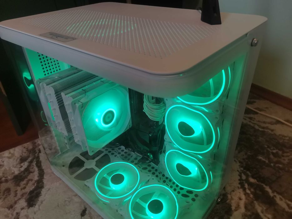 Pc Gaming High End Ryzen 7 7800x3d, 32Gb DDR5, fără Placa video