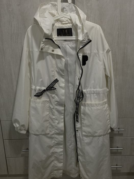 Продам облегченный плащ