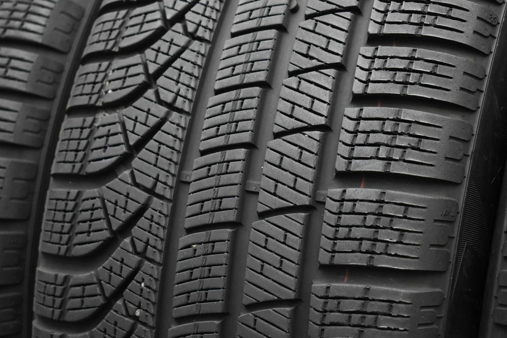Зимни гуми 245/45/19 - 275/40/19 Pirelli