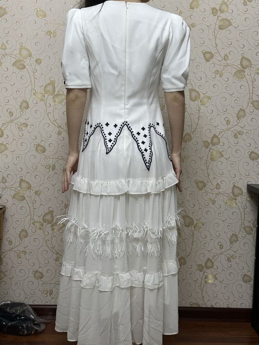 Платье белый вечерный