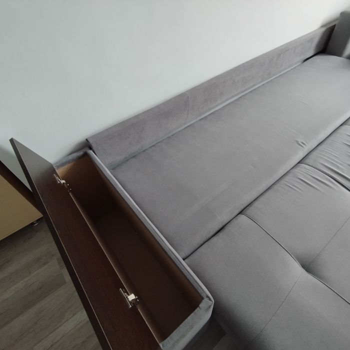 Диван в хорошем состоянии