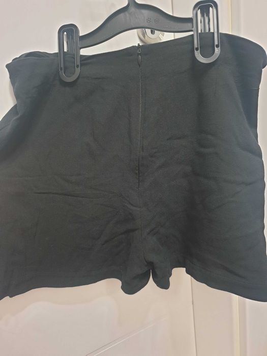Fusta pantaloni Stradivarius marimea 40
