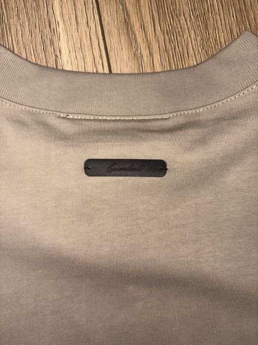 Tricou Essentials