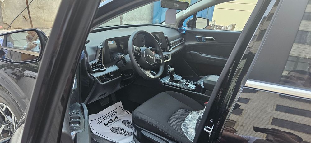 Kia sportage sotiladi