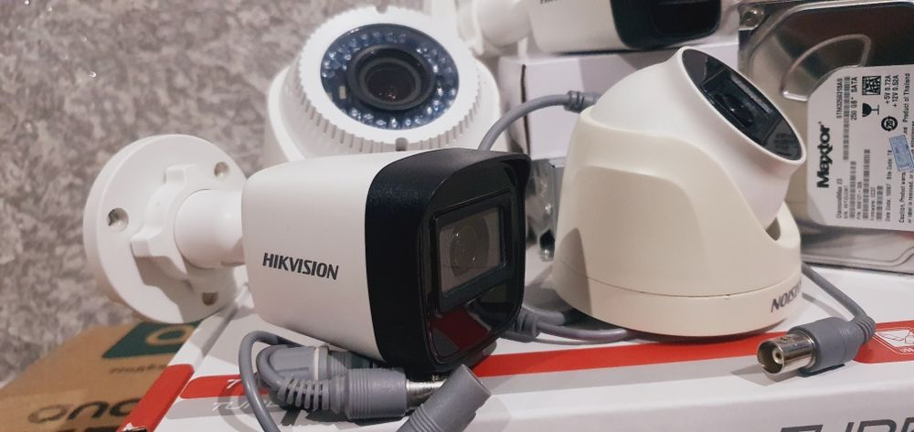 Hikvision kamera 4 kanalni + 4 kamera