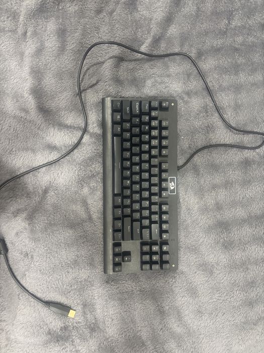 Продам игровую клавиатуру