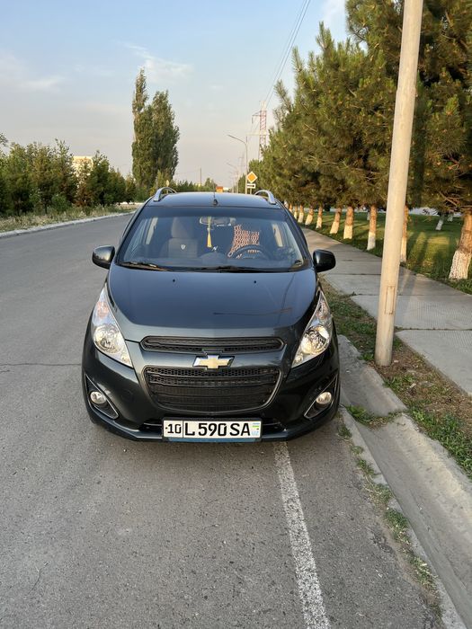 Spark sotiladi srochniy