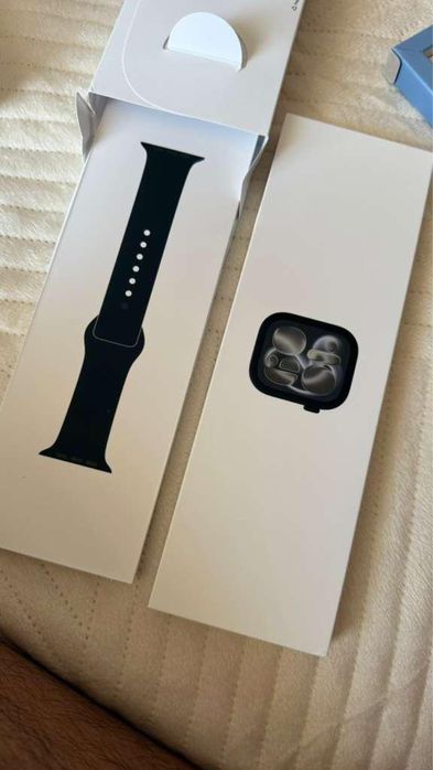 Продам наушники и часы apple