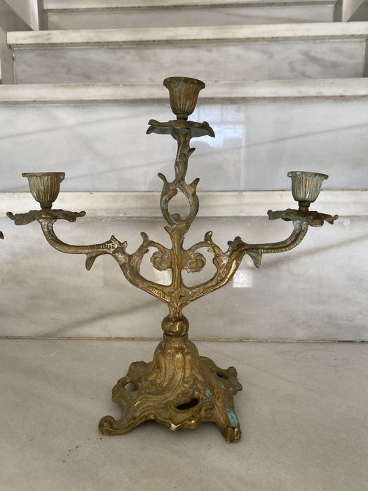 Doua perechi de sfetnice din bronz de la inceputul anilor60’