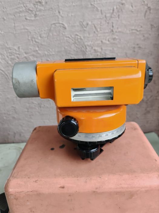 Продам невилир оптический