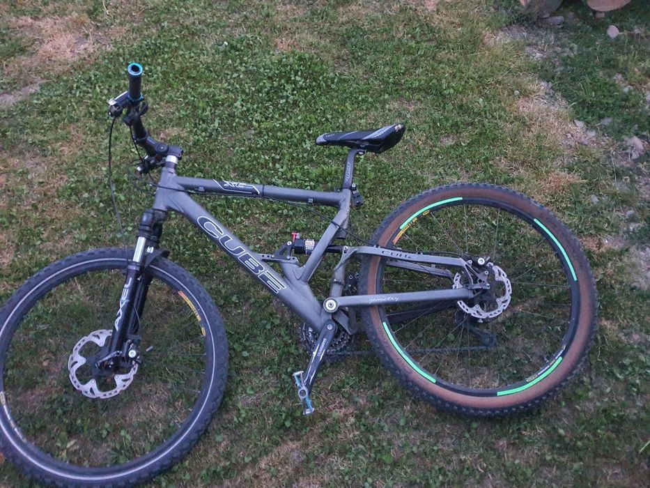 Vând bicicleta Cube XC comp