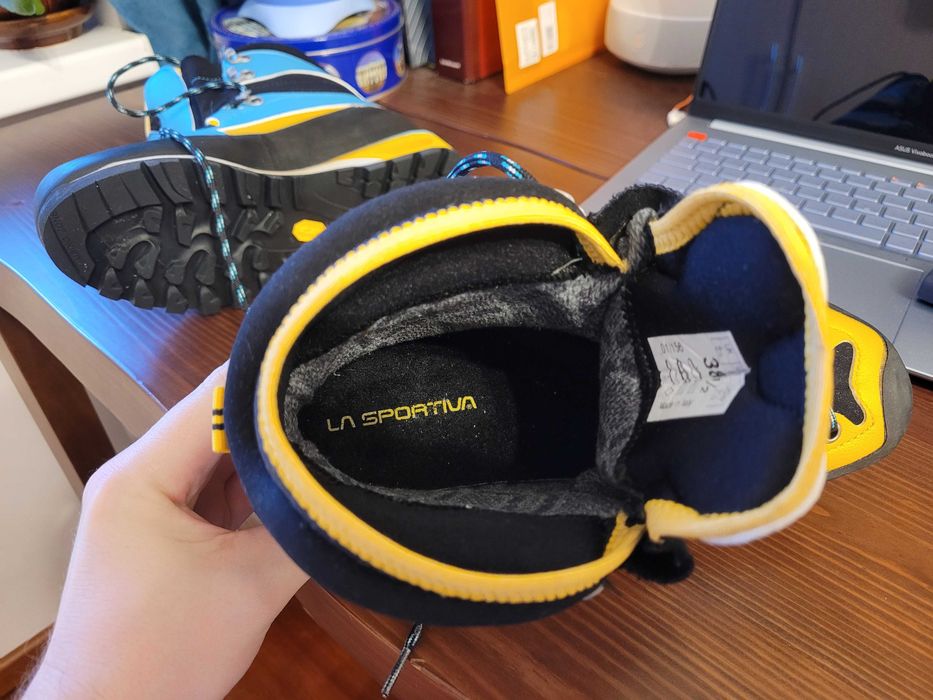Трекинговые ботинки женские La Sportiva
