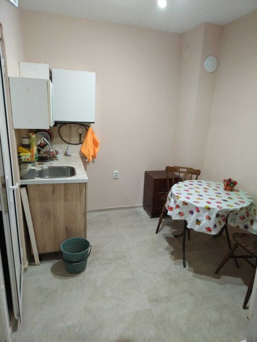 Дава се под наем Двустаен апартамент в Шумен, Център - 64 кв.м за 306 € - Снимка #9