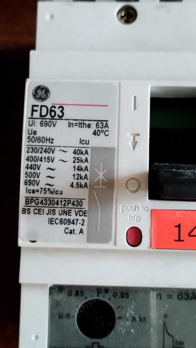 Автоматични Трифазни прекъсвачи GE Record Plus FD63 - 63A (General Electric)