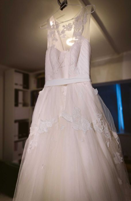 NOU! Rochie de mireasa originala Vera Wang