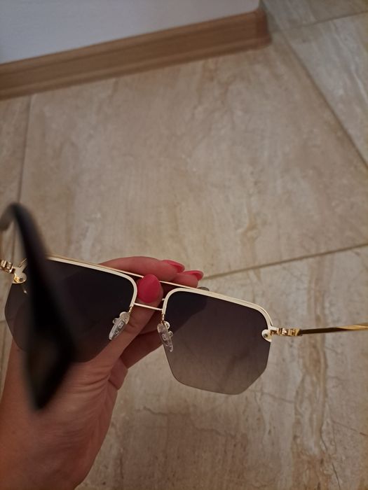 Слънчеви очила със защита