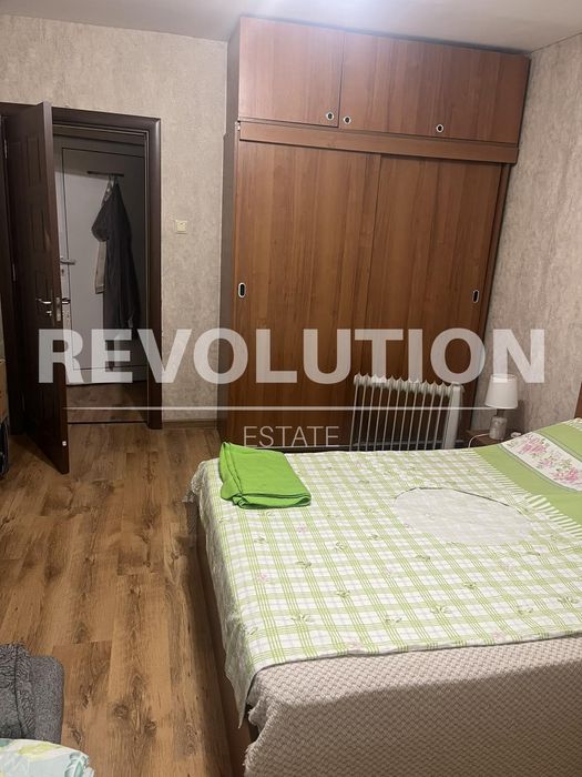 Дава се под наем Тристаен апартамент в Варна, Младост 1 - 100 кв.м за 400 € - Снимка #4