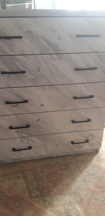 Komod sotiladi  sifatli mexanizmlar ishlatilgan