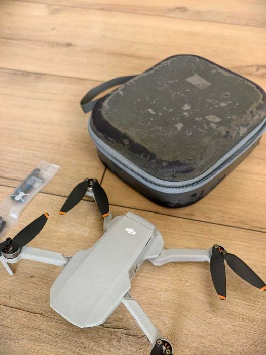 Дрон DJI Mini SE