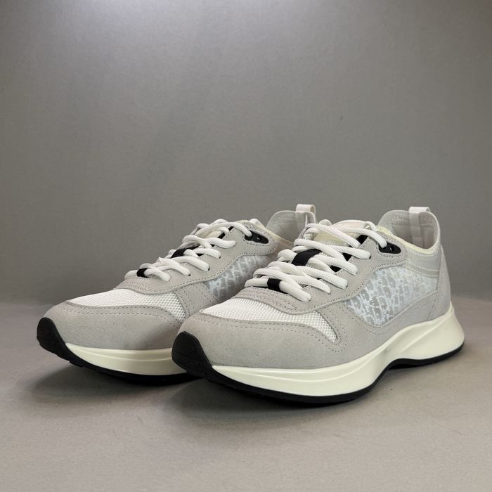 Dior B25 "White"! НОВИ!