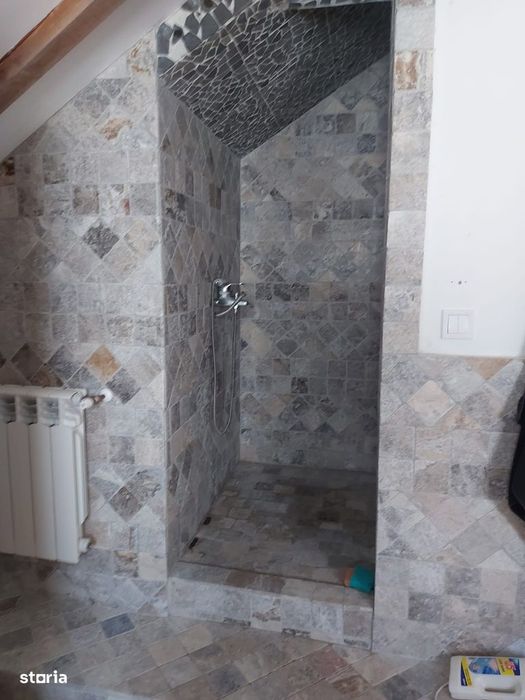 Vanzare apartament in vila, zona micro 9 - Targoviste