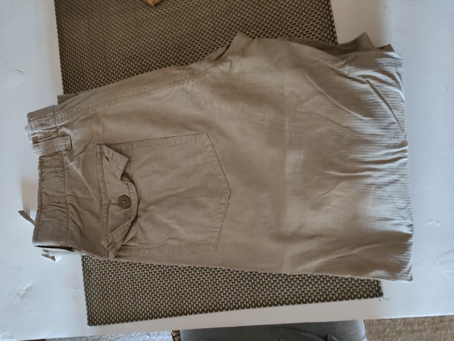 Pantaloni bărbați gap Nr 44xL noi fara eticheta