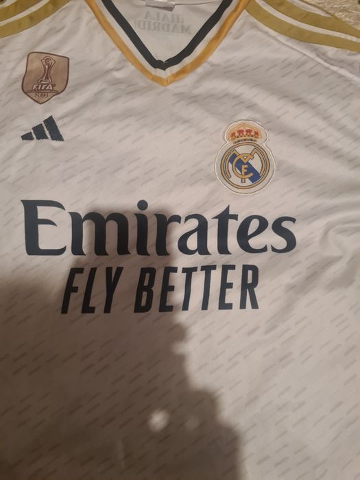 Оригинал блуза  Real madrid на Vini. Jr. размер   м