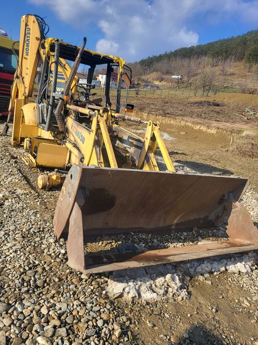 Dezmembrez buldoexcavator komatsu vb 93 97 r5