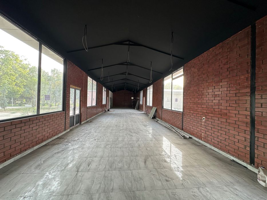 Noturar bino Sirg’ali tumanida Xokimyatni oldid:o o’zirani yonid.