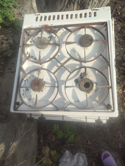 Газовая плита продам