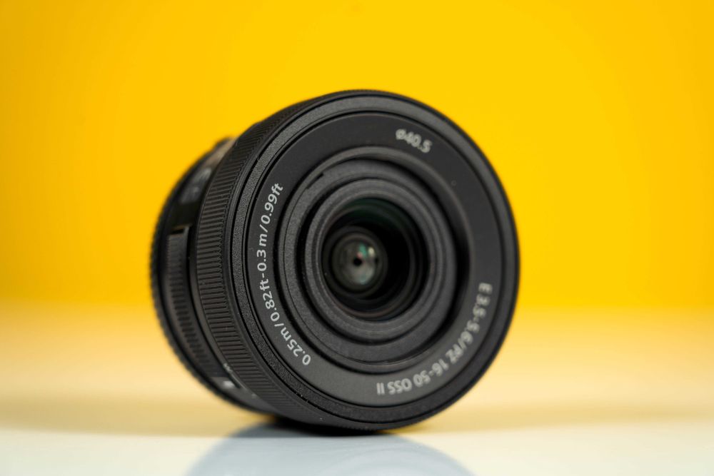 Обектив Sony E-Mount SEL 16-50mm /3.5-5.6 OSS