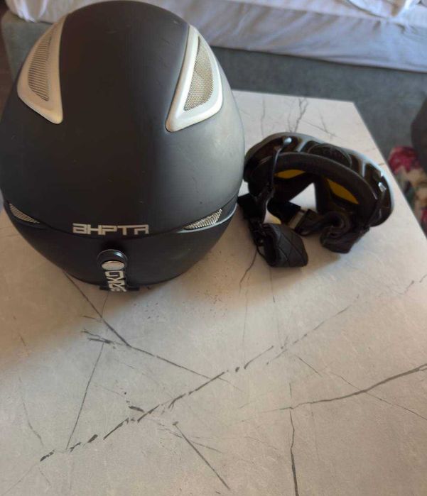 Briko ски/сноуборд каска + очила – запазени