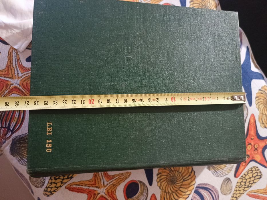 DEX  , dicționar ,1040 pagini , stare bună