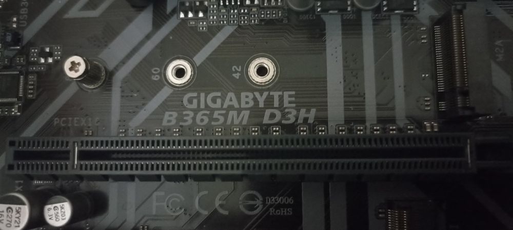 Комплект GIGABYTE B365M D3H + Intel Core i5-8600