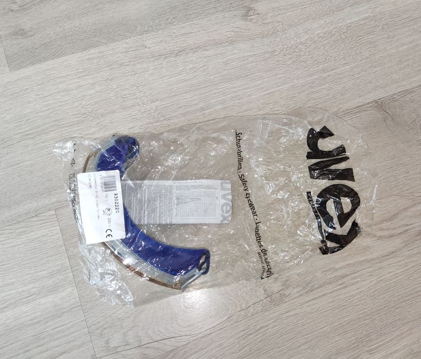 Uvex 9302220 Ultravision Safety Goggles, защитни очила