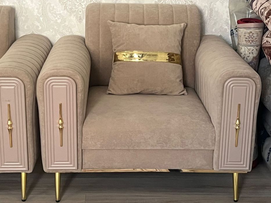 Продаются диван с креслом