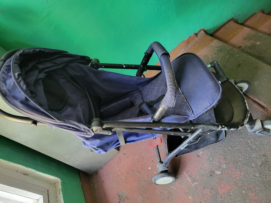 Коляска прогулочная